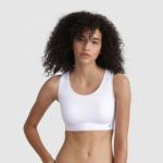 Dámská sportovní podprsenka CHAMPION CROP TOP SEAMLES BRA – CHAMPION – bílá